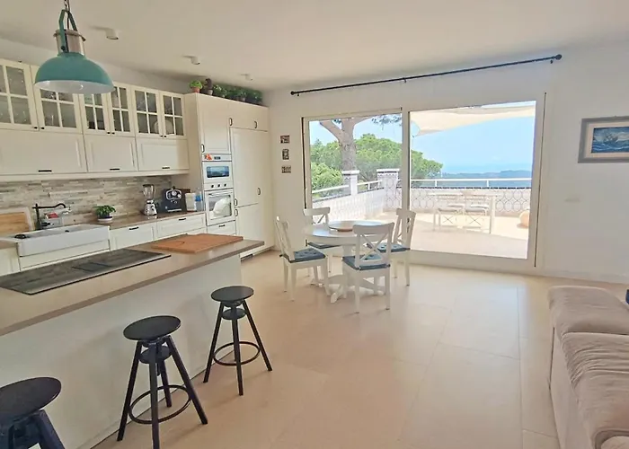 Casa Blanca * Sant Cebrià de Vallalta